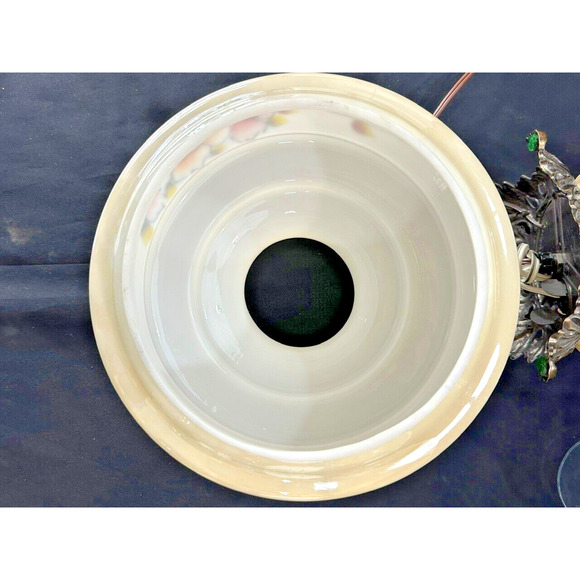 Vintage Honey Iridescent Hand Painted Gone With the Wind Hurricane Lamp 1973 - Picture 10 of 11